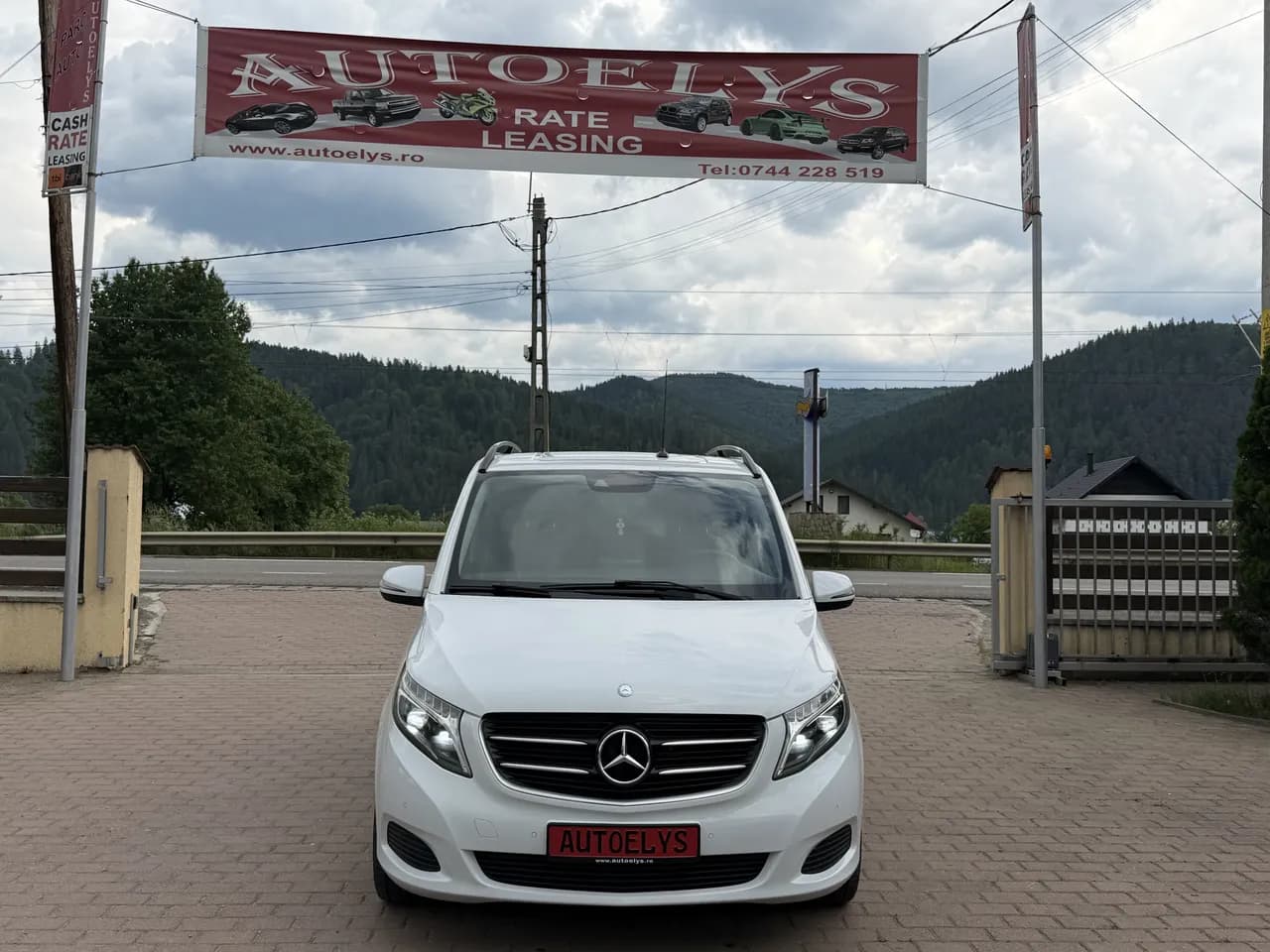 Mercedes-Benz V 250 (BlueTEC) d lang 4Matic 7G-TRONIC, Euro6, 190CP, 7 Locuri 2