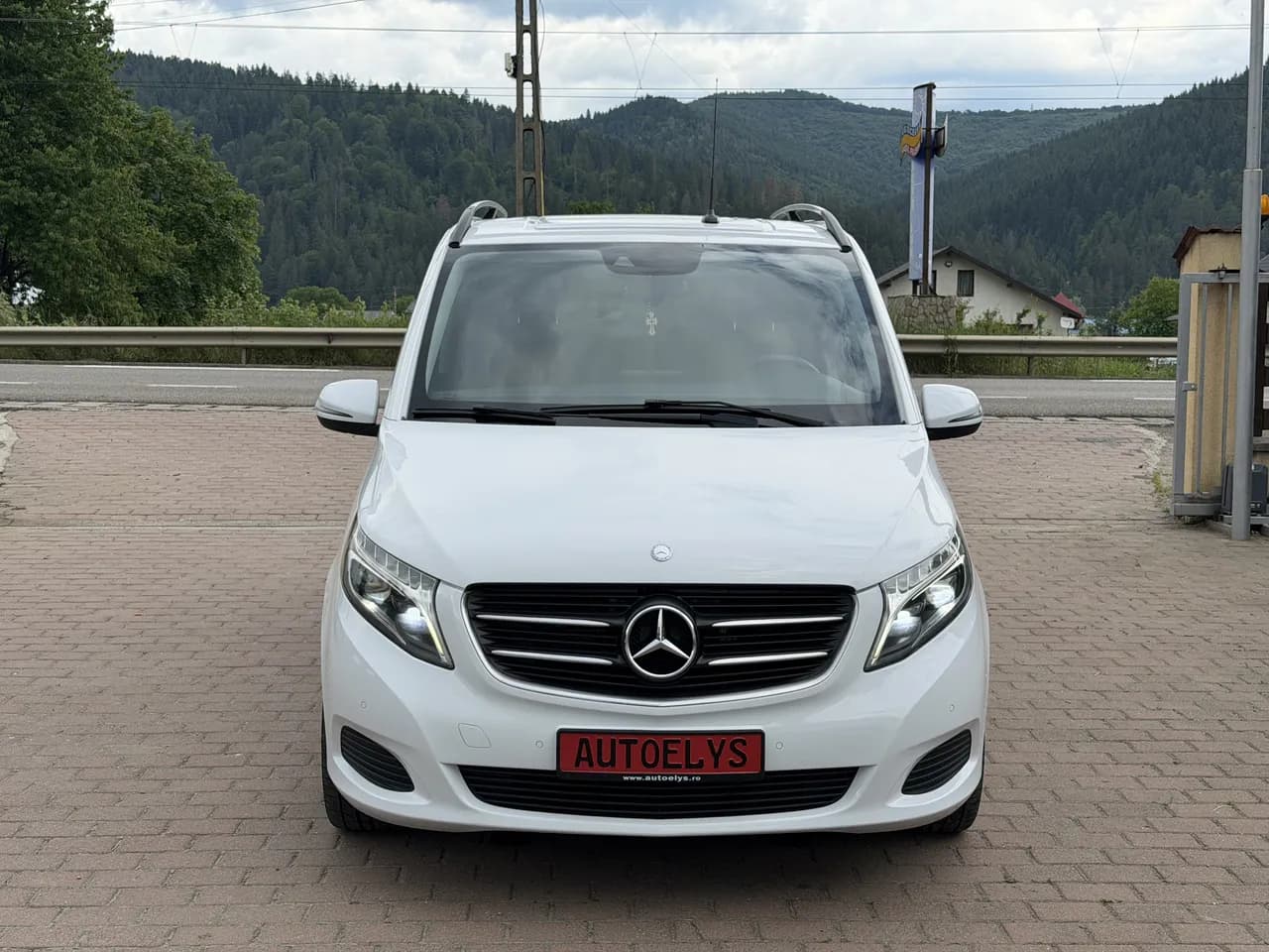Mercedes-Benz V 250 (BlueTEC) d lang 4Matic 7G-TRONIC, Euro6, 190CP, 7 Locuri 4