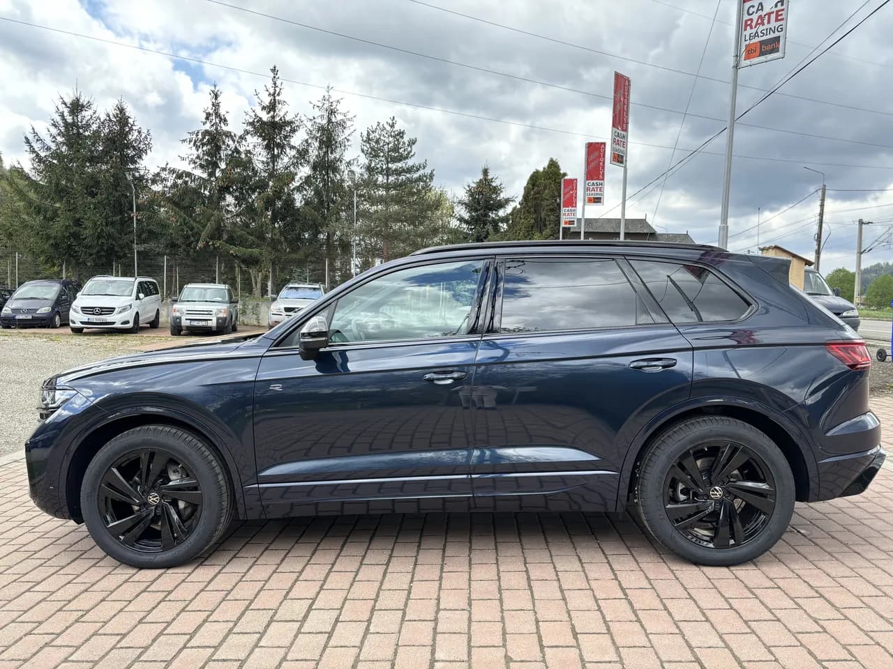 Volkswagen Touareg 3.0 V6 TDI 4Motion Elegance, R-Line 5